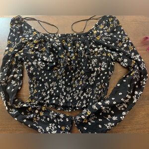 Japna - Floral Long-Sleeve Crop Top - size small